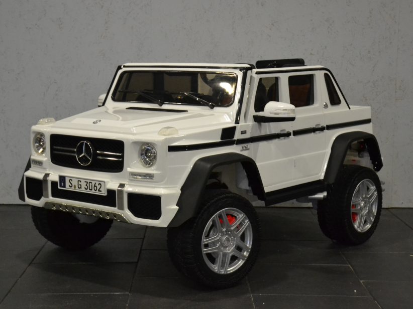 Mercedes Maybach G650 kinderauto 2 pers. 2.4G RC en MP4 TV Wit